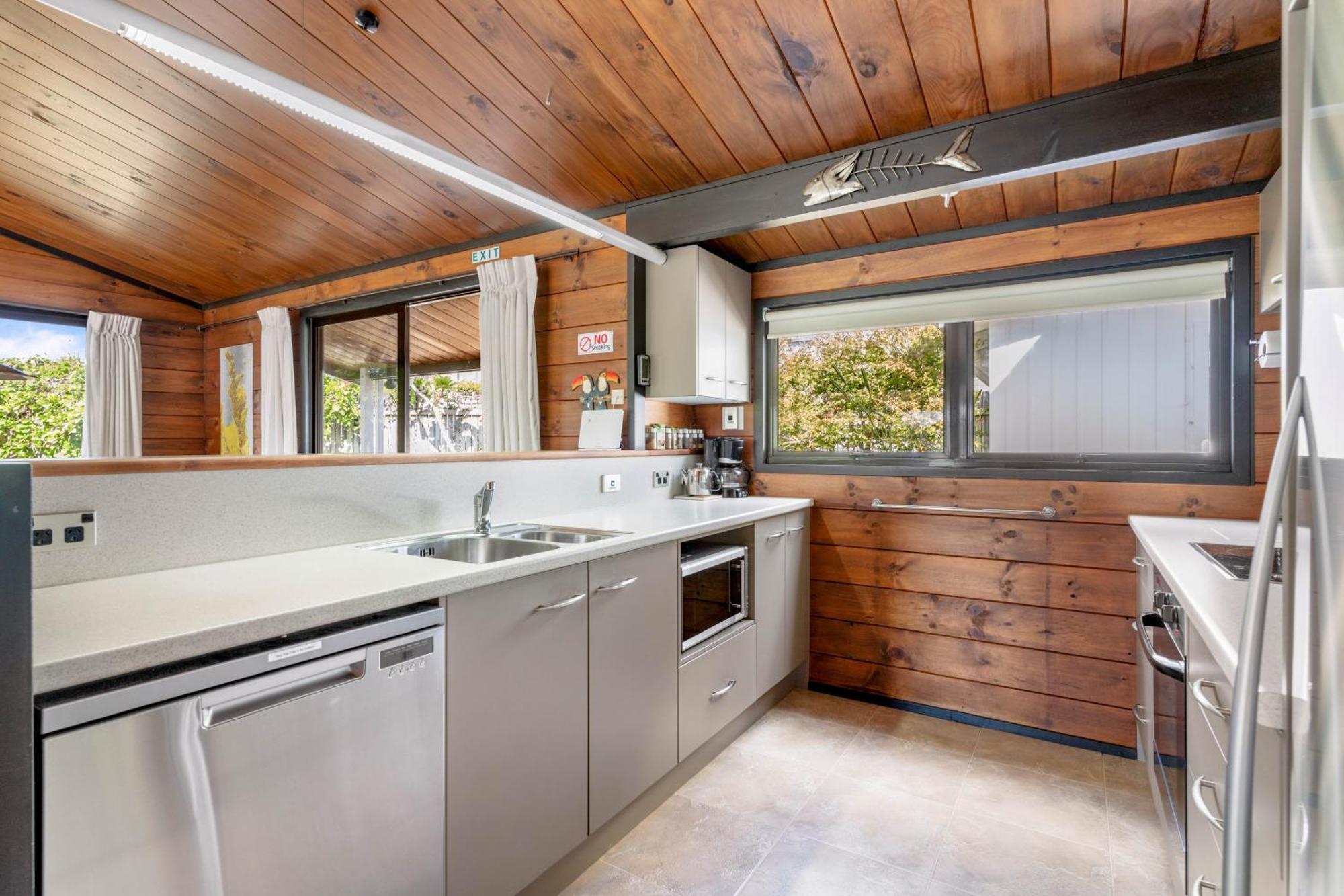 Pauanui Beach House Suntrap Eksteriør bilde