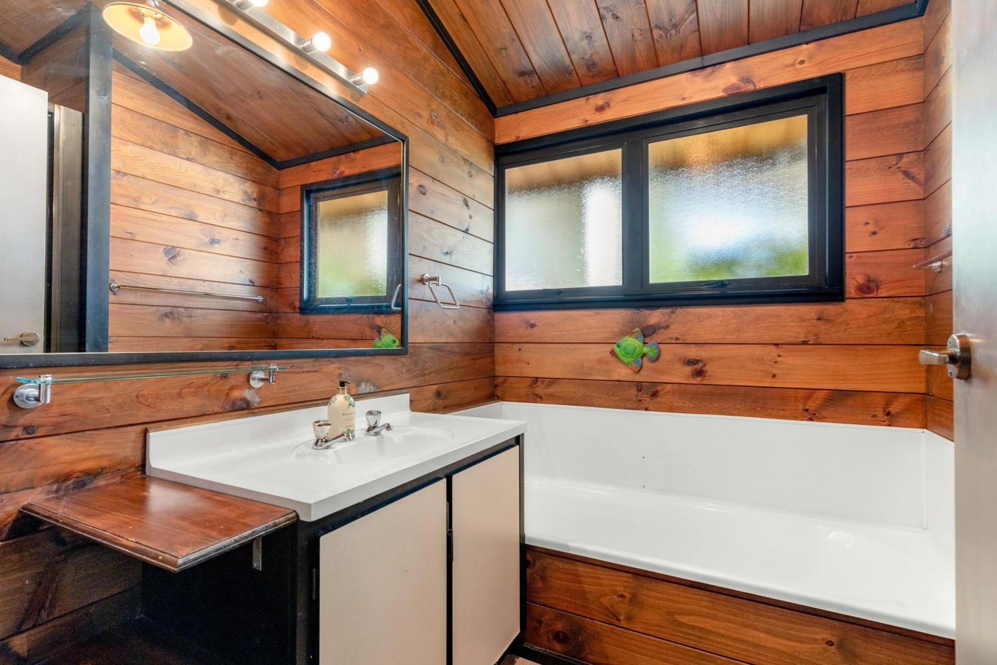 Pauanui Beach House Suntrap Eksteriør bilde