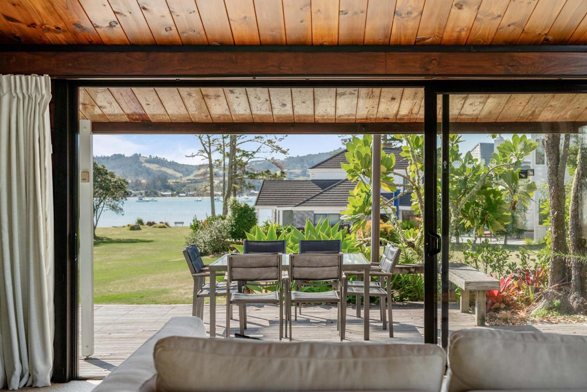 Pauanui Beach House Suntrap Eksteriør bilde