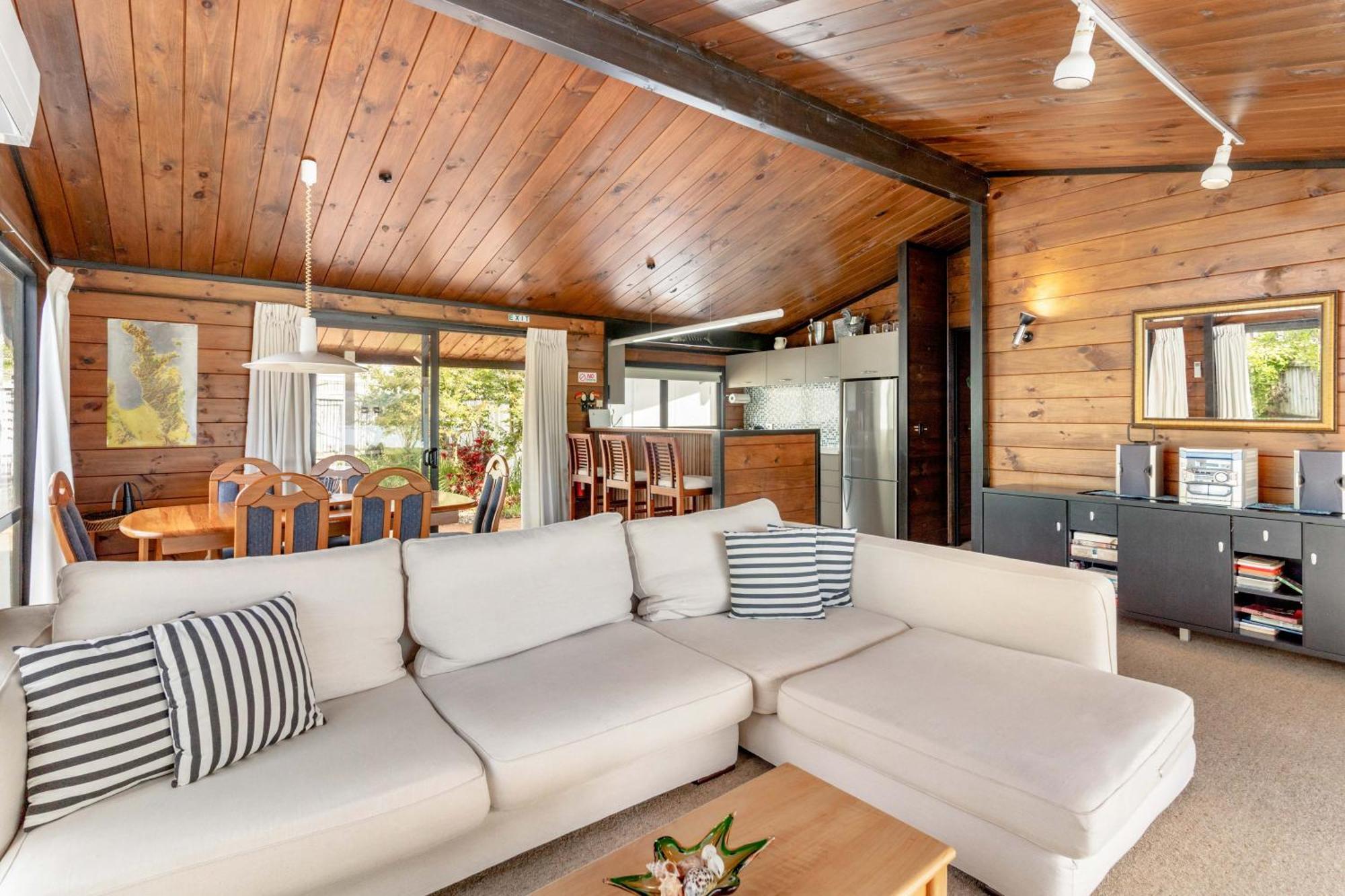 Pauanui Beach House Suntrap Eksteriør bilde